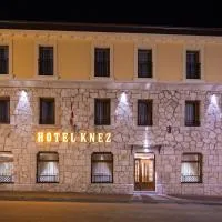Hotel Knez, hotel en Kupres