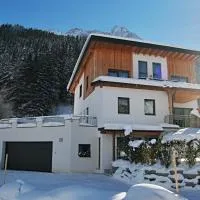 Apart Mirjam: Pettneu am Arlberg şehrinde bir otel