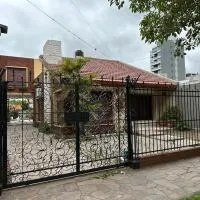 Alojamiento temporario Chela cochera propia incluida, hotel a San Lorenzo