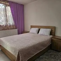 Eight Home, hotel di Horia