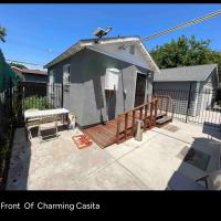 Charming Casita all too yourself near Midtown, Train and Freeway, hotell sihtkohas Sacramento lennujaama Sacramento Executive Airport - SAC lähedal
