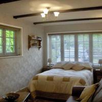 Apartment in lovely village, hotel poblíž Letiště Newquay Cornwall - NQY, Newquay