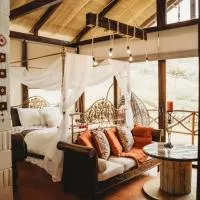 Villa Nathalie, 2 bedrooms, jacuzzi, king size bed, hammock, FIREPLACE, hotel en Chicán