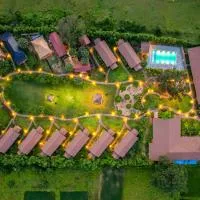 Sterling Orient Woods Pench, hotel en Silāri