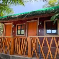 UHHA Inn, hotel em Locaroc