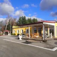 Noclegi Kochlice, hotel in Kochlice