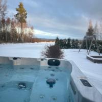 Log cabin of peace, hotel near Oulu Airport - OUL, Oulu