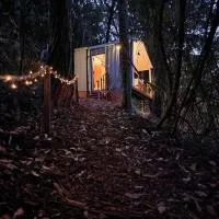 ZEN House Tiny house by the lake, Hotel in Narara