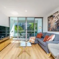 Elegant and Cosy Haven in Lively Kingston Foreshore - Hosted by Canstay, hotel Kingston  városában