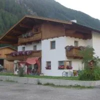 Appartementhaus Honznhof, Hotel in Längenfeld