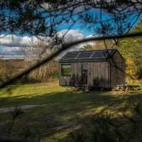 L'Envolée Ecolodge, tiny house au coeur des vignes, hotel en Loches-sur-Ource