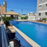 피사하스에 위치한 호텔 Easy Club 308 Apto 2 quartos Ar condicionado Wi-Fi Netflix Prime piscina Elevador Churrasqueira Sacada 200 m da praia Ideal para Famílias e Amigos Reserve agora
