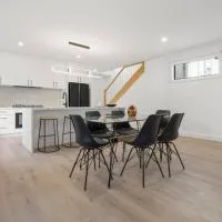 Entire House Stay in Springvale, hotell i Springvale