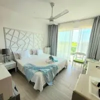 Vibe Residence Hotelstyle NO KITCHEN STUDIO close to beach、La Lagunaのホテル