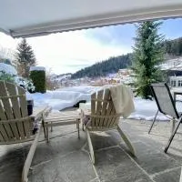 house & living junbi, hotel v mestu Laax