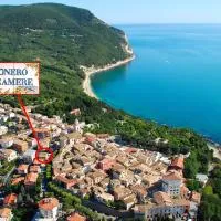 Conero Camere – hotel w mieście Sirolo