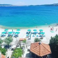 HOTEL SEGETSKI DVORI Beachfront Oasis & Tradition since 1964 - Split Trogir Riviera, khách sạn ở Trogir