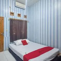 RedDoorz at Kuning GH Jatinangor, hotel v destinácii Sayang