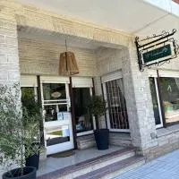 Hostal El Vendaval, hotell i Miramar