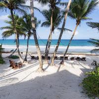 Tulum beach home next to Gitano!, hotel v destin&aacute;cii Tulum