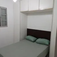 Apart simples Indep c Ar-con p 6 Pess Qt Duplo, hotel em Araçatuba