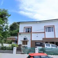 Iyer Square, Hotel in Attappādi