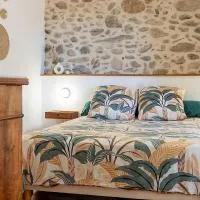 Appartement rénové, charme naturel et authenticité au cœur du village، فندق في سوريد
