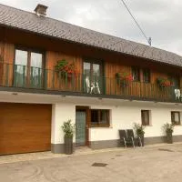 Pension Hutterer, hotel v destinaci Scharnstein