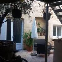 Gîtes Macarien, Hotel in Saint-Macaire