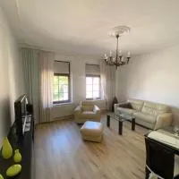 Helle geräumige Altstadtwohnung am Hagentor, hotel i Haldensleben