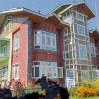 Oak Heaven Cottage Gulmarg, מלון בTangmarg