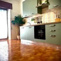 Appartamento "In viaggio come a casa" vicino alla Stazione, LTScalo!、Monticchioのホテル