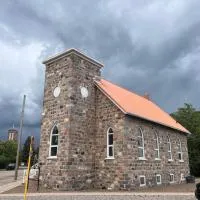 Old Stone Inn, ξενοδοχείο σε Estevan