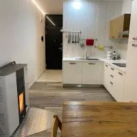 Dimora Casere 1 - zona centro - 200 mt da piste sci, хотел в Пианкавало