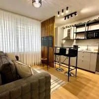 Central Charm Apartment, хотел в Търгу Нямц