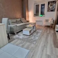 cocoluxapartmanl73، فندق في Trnava