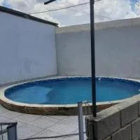 Casa com Piscina no Bairro do Cercado, hotel din Araçoiaba da Serra