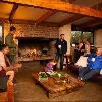 Merwespont Guesthouses#DieHouthuis#Die Wyntenke#A Snoozer's Cottage#, hotel a Bonnievale