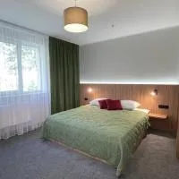 "Озерний край", hotel in Pustomyty