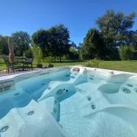 L'Oasis Des Pyrénées, hotel en Campuzan