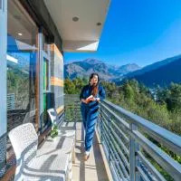 The 14 Gables, A Boutique Stay, Manali - Pet Friendly - Balcony Rooms - Crown Palace, hotel en Manali
