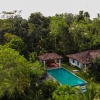 Emel's Retreat Villa, Hotel in Boossa