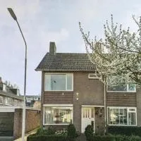 De Deken Homestay, Hotel in Best