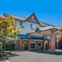 Comfort Inn & Suites Tualatin - Lake Oswego South, hotel di Tualatin