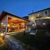 Gerofotis Traditional Guesthouse est 1892 - Close to Aigio, Akoli, Selianitika, hotel a Lákka