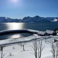 Leilighet i rorbu på Kaldfarnes - Yttersia Senja, hotel i Kaldfarnes