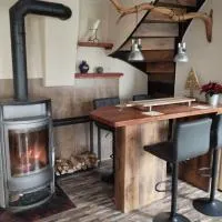 gemütliches Ferienhaus mit Kamin - Holiday and Nature Wallendorf, hotelli kohteessa Wallendorf