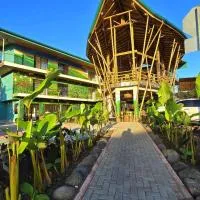 Bonding Coffee Roaster Café & Hotel, hotell i Quepos