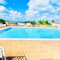 House with pool, shops, 3mins from Montego Bay Airport and near Beach Strip, hotel poblíž Mezinárodní letiště Sangster - MBJ, Montego Bay