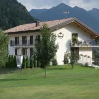 B&B La meridiana, hotell i Porte di Rendena